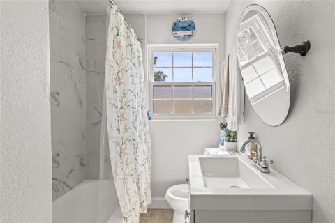 Casa en venta en Gulfport, Florida, 3 dormitorios, 154.12 m2 № 1851523 - foto 12