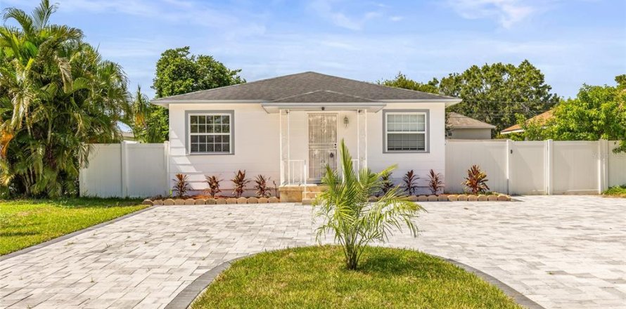 Casa en Gulfport, Florida 3 dormitorios, 154.12 m2 № 1851523