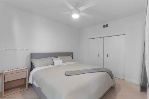 Condominio en alquiler en Miami Beach, Florida, 1 dormitorio, 48.96 m2 № 2339931 - foto 10