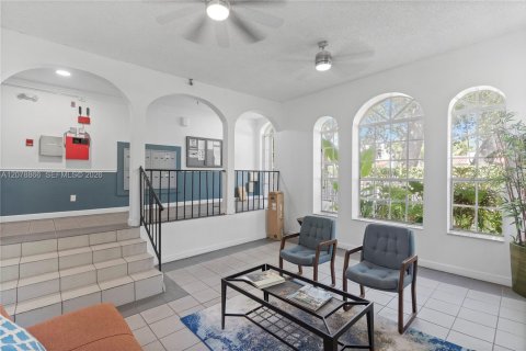 Condominio en alquiler en Miami Beach, Florida, 1 dormitorio, 48.96 m2 № 2339931 - foto 15