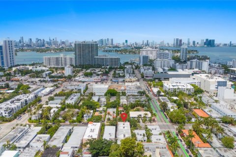 Condominio en alquiler en Miami Beach, Florida, 1 dormitorio, 48.96 m2 № 2339931 - foto 24