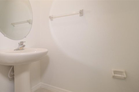 House in Wesley Chapel, Florida 5 bedrooms, 205.96 sq.m. № 1904455 - photo 12