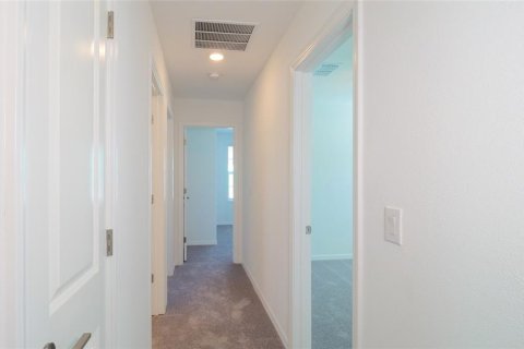 House in Wesley Chapel, Florida 5 bedrooms, 205.96 sq.m. № 1904455 - photo 25