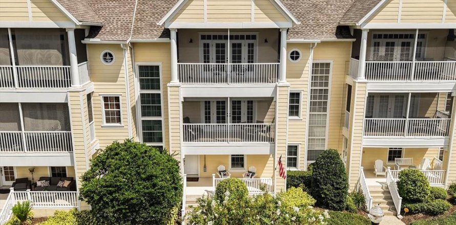 Townhouse in Clermont, Florida 3 bedrooms, 256.04 sq.m. № 1876292