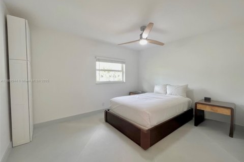 Купить виллу или дом в Хомстед, Флорида 5 спален, 335.75м2, № 1923228 - фото 16