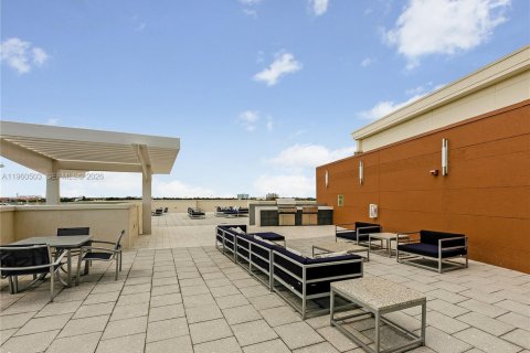 Купить кондоминиум в Майами, Флорида 2 спальни, 110.46м2, № 2023601 - фото 17