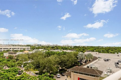 Купить кондоминиум в Майами, Флорида 2 спальни, 110.46м2, № 2023601 - фото 16