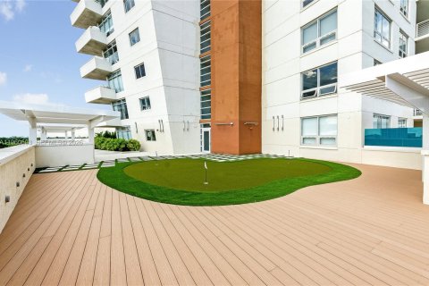 Купить кондоминиум в Майами, Флорида 2 спальни, 110.46м2, № 2023601 - фото 18
