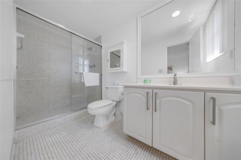 Купить кондоминиум в Холливуд, Флорида 2 спальни, 109.25м2, № 1923915 - фото 24