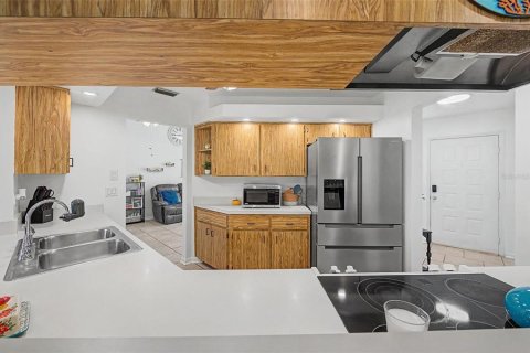 Villa ou maison à vendre à Spring Hill, Floride: 2 chambres, 161 m2 № 2283344 - photo 14