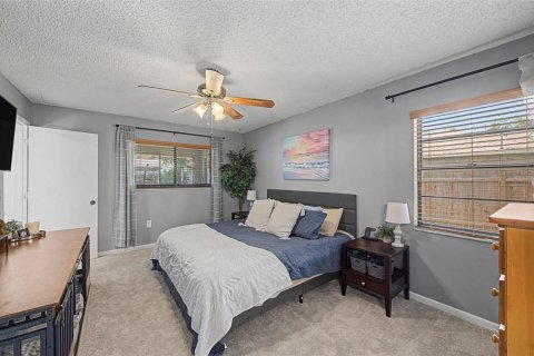 Villa ou maison à vendre à Spring Hill, Floride: 2 chambres, 161 m2 № 2283344 - photo 20