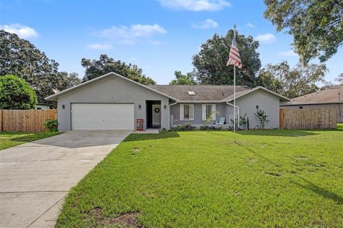 House in Spring Hill, Florida 2 bedrooms, 161 sq.m. № 2283344