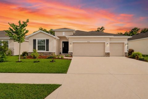 Villa ou maison à Spring Hill, Floride 4 chambres, 237.55 m2 № 2227269