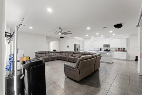 House in Spring Hill, Florida 4 bedrooms, 237.55 sq.m. № 2227269 - photo 30