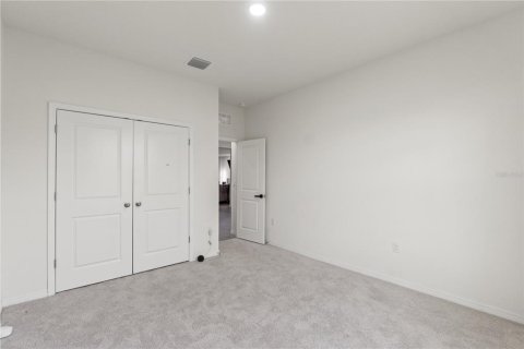 House in Spring Hill, Florida 4 bedrooms, 237.55 sq.m. № 2227269 - photo 7