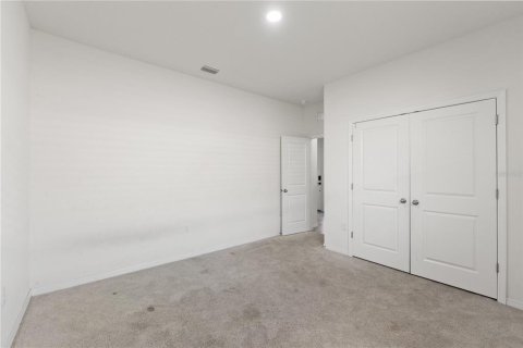 House in Spring Hill, Florida 4 bedrooms, 237.55 sq.m. № 2227269 - photo 11