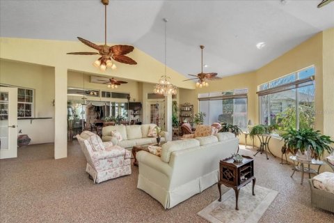 Villa ou maison à vendre à The Villages, Floride: 3 chambres, 294.69 m2 № 2323188 - photo 24