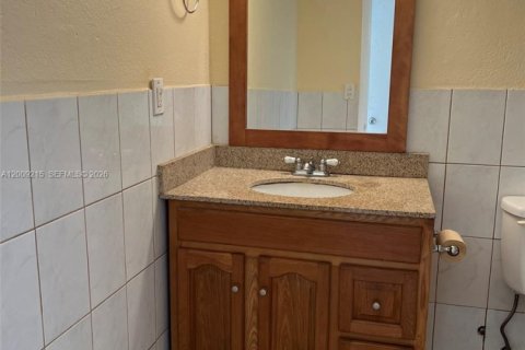 Condo in Miami, Florida, 2 bedrooms  № 2076609 - photo 14
