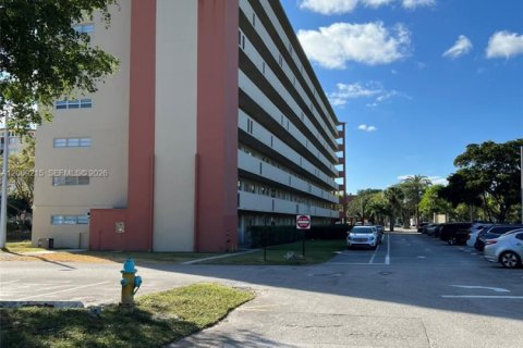 Condo in Miami, Florida, 2 bedrooms  № 2076609
