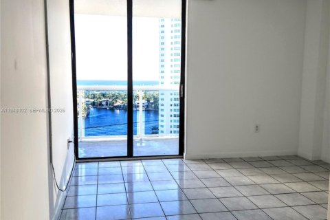 Copropriété à louer à Aventura, Floride: 2 chambres, 107.58 m2 № 1999534 - photo 9