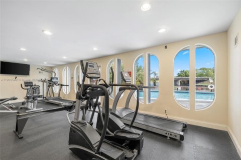 Copropriété à vendre à Hallandale Beach, Floride: 2 chambres, 106.84 m2 № 2015863 - photo 5