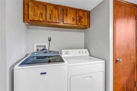 Condo in Daytona Beach, Florida, 2 bedrooms № 2198466 - photo 9