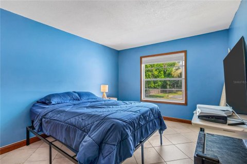 Condo in Daytona Beach, Florida, 2 bedrooms № 2198466 - photo 16