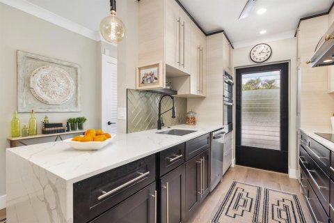 Condo in Delray Beach, Florida, 2 bedrooms  № 2087696 - photo 10
