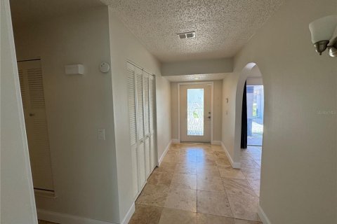 Villa ou maison à louer à Port Charlotte, Floride: 3 chambres, 189.06 m2 № 1893797 - photo 13
