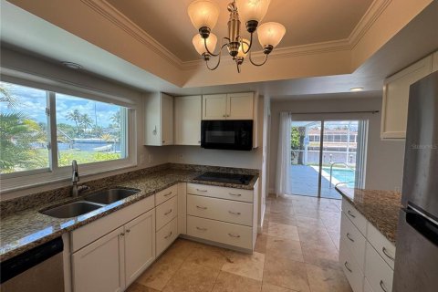 Villa ou maison à louer à Port Charlotte, Floride: 3 chambres, 189.06 m2 № 1893797 - photo 7