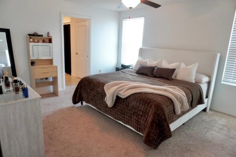 House in Ruskin, Florida 4 bedrooms, 216.28 sq.m. № 2380718 - photo 9