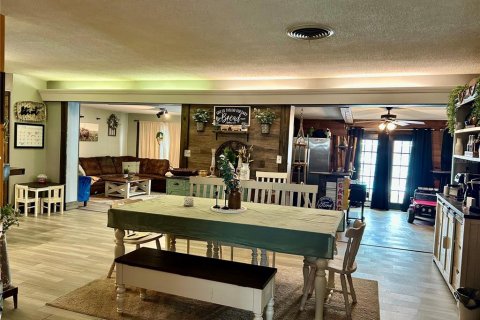 Casa en venta en Wauchula, Florida, 3 dormitorios, 254.37 m2 № 1919185 - foto 13