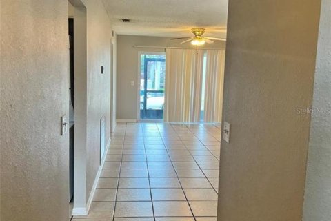 Copropriété à louer à Zephyrhills, Floride: 2 chambres, 80.27 m2 № 2330866 - photo 24