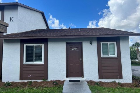 Copropriété à louer à Zephyrhills, Floride: 2 chambres, 80.27 m2 № 2330866 - photo 2