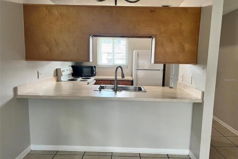 Copropriété à louer à Zephyrhills, Floride: 2 chambres, 80.27 m2 № 2330866 - photo 5