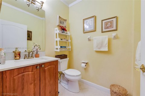 Casa en venta en Miami, Florida, 4 dormitorios, 328.04 m2 № 1890602 - foto 15