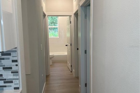 Купить виллу или дом в Оклаваха, Флорида 8 комнат, 154.87м2, № 2342350 - фото 12