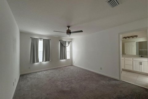 Villa ou maison à louer à Davenport, Floride: 4 chambres, 225.75 m2 № 2358626 - photo 11