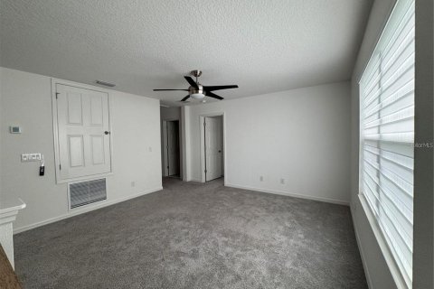 Villa ou maison à louer à Davenport, Floride: 4 chambres, 225.75 m2 № 2358626 - photo 17