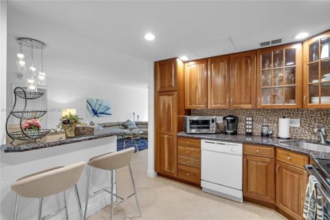 Condominio en alquiler en Boca Raton, Florida, 2 dormitorios, 114.27 m2 № 1940666 - foto 10