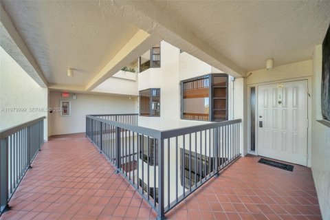 Condominio en venta en Boca Raton, Florida, 2 dormitorios, 112.13 m2 № 2033688 - foto 4