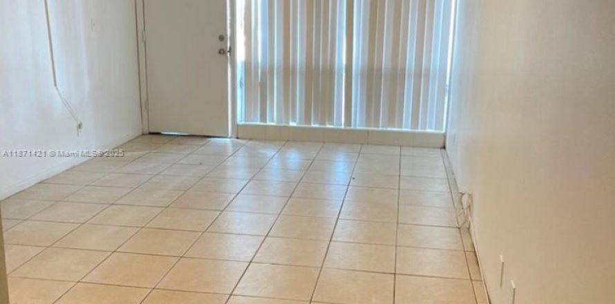 Студия в Форт-Лодердейл, Флорида № 1919980