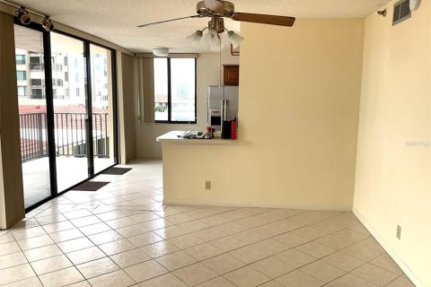 Copropriété à vendre à Saint Petersburg, Floride: 2 chambres, 106.84 m2 № 2213457 - photo 4