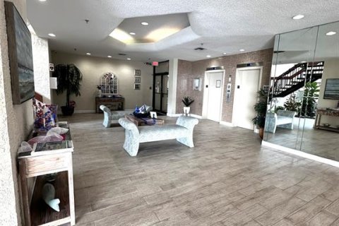 Copropriété à vendre à Saint Petersburg, Floride: 2 chambres, 106.84 m2 № 2213457 - photo 20