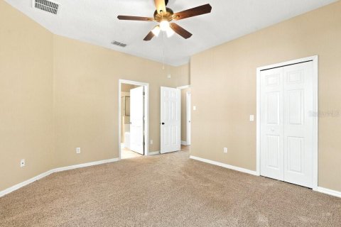 Villa ou maison à louer à Orlando, Floride: 4 chambres, 173.08 m2 № 2405610 - photo 12