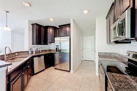 House in Ruskin, Florida 3 bedrooms, 184.69 sq.m. № 2383451 - photo 5