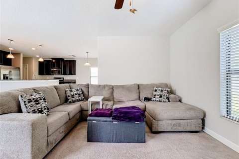 House in Ruskin, Florida 3 bedrooms, 184.69 sq.m. № 2383451 - photo 8
