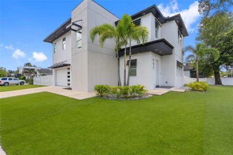 Villa ou maison à vendre à Tampa, Floride: 4 chambres, 245.73 m2 № 2348169 - photo 8