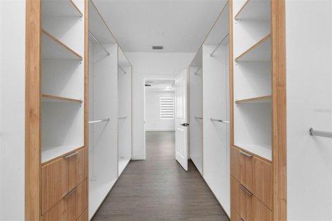 Villa ou maison à vendre à Tampa, Floride: 4 chambres, 245.73 m2 № 2348169 - photo 29