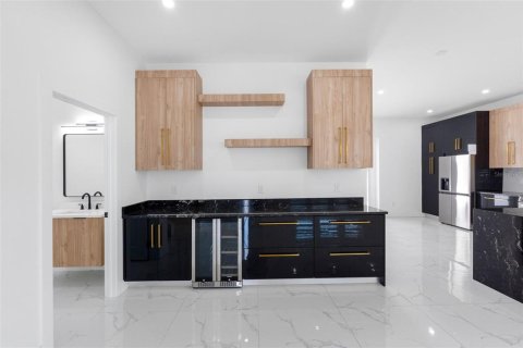 Villa ou maison à vendre à Tampa, Floride: 4 chambres, 245.73 m2 № 2348169 - photo 17